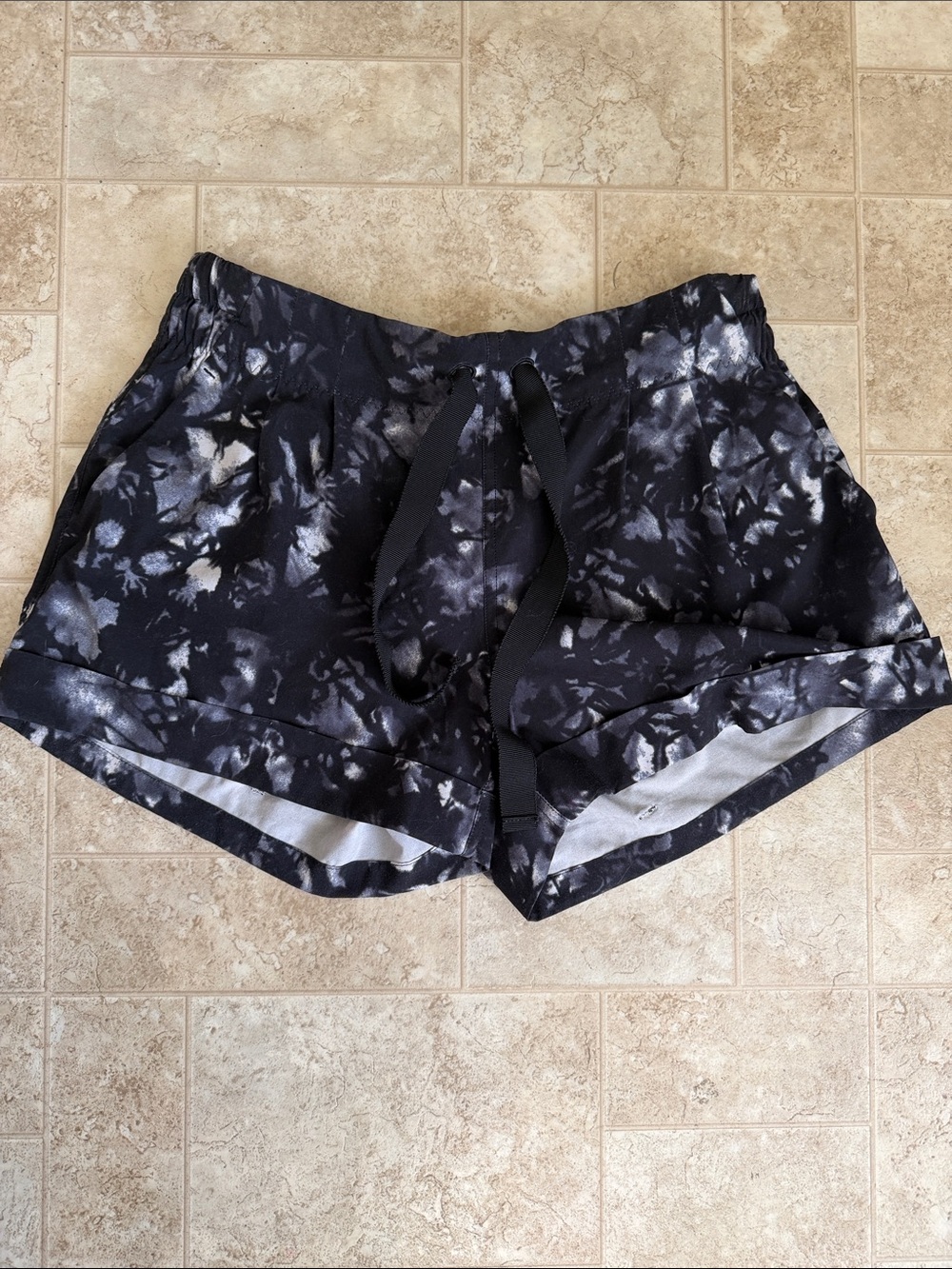 lululemon athletica Black and Gray Tie-Dye Athletic Shorts